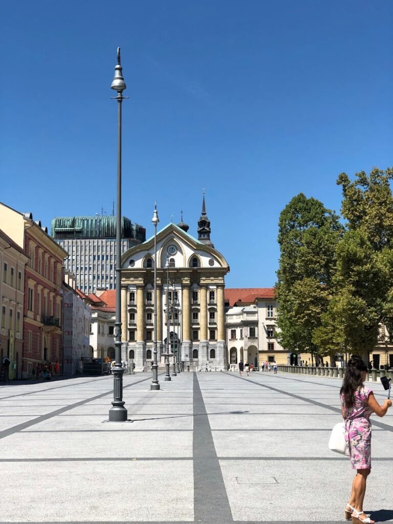 Square in front of Museum
