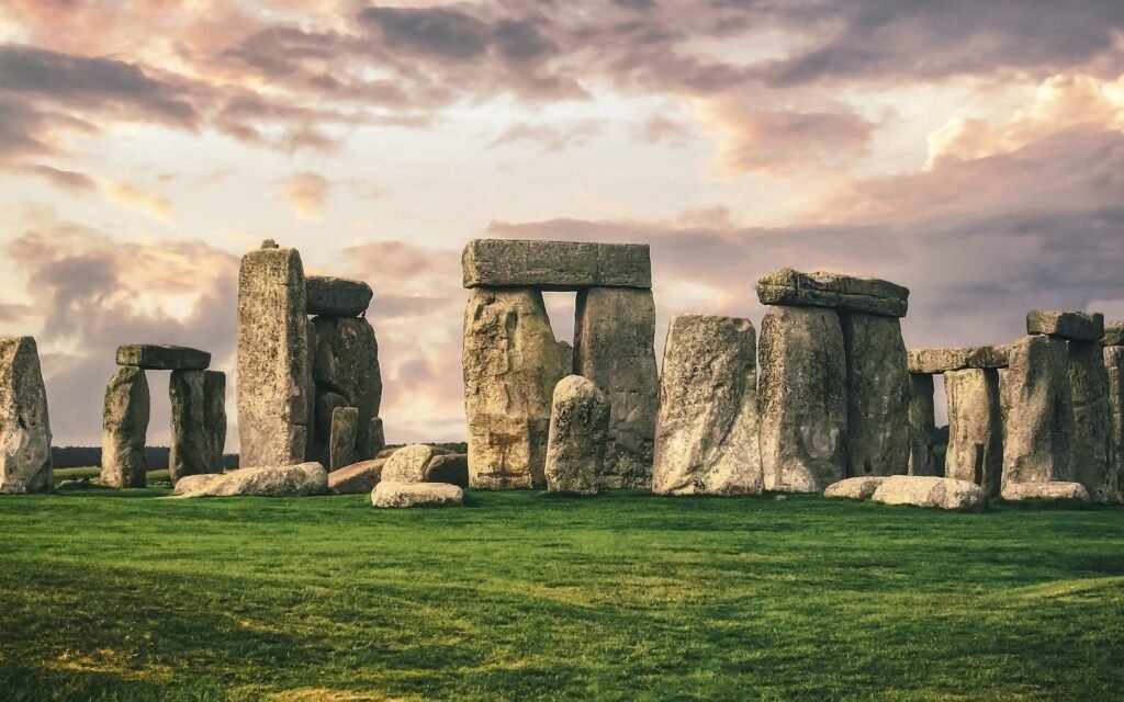 A Day Trip to Stonehenge – History and Mystery